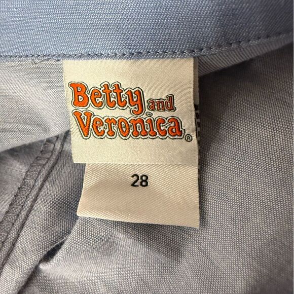 Betty and Veronica Light Blue Button-Up Romper size 28 - Picture 7 of 9